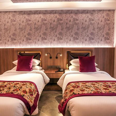 Rj Hotel - Managed By Atithi House Greater Noida Ngoại thất bức ảnh