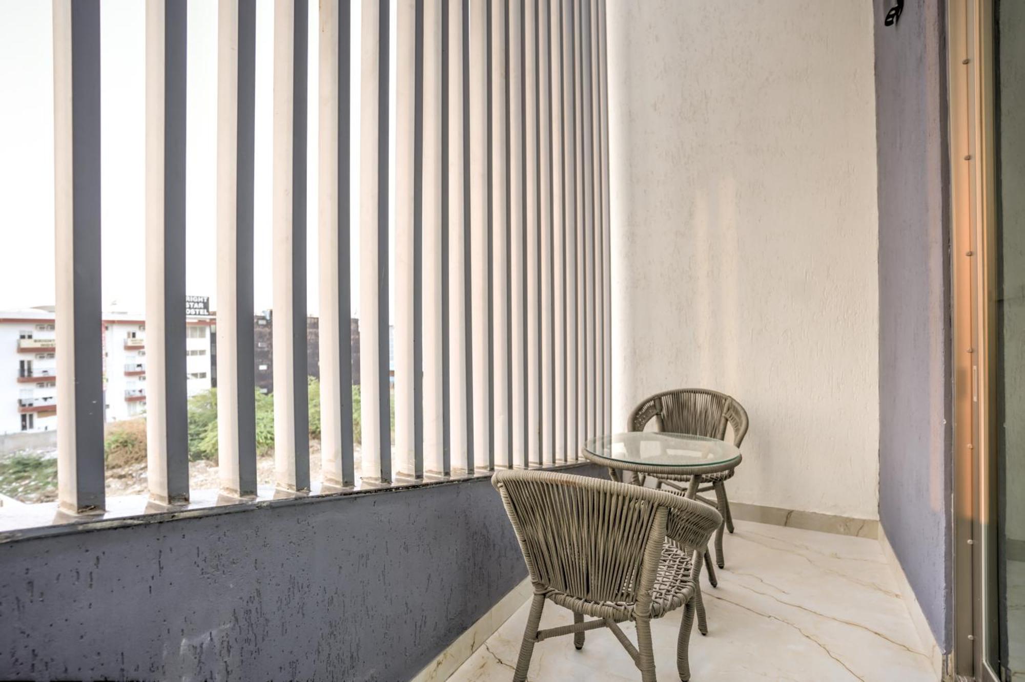 Rj Hotel - Managed By Atithi House Greater Noida Ngoại thất bức ảnh
