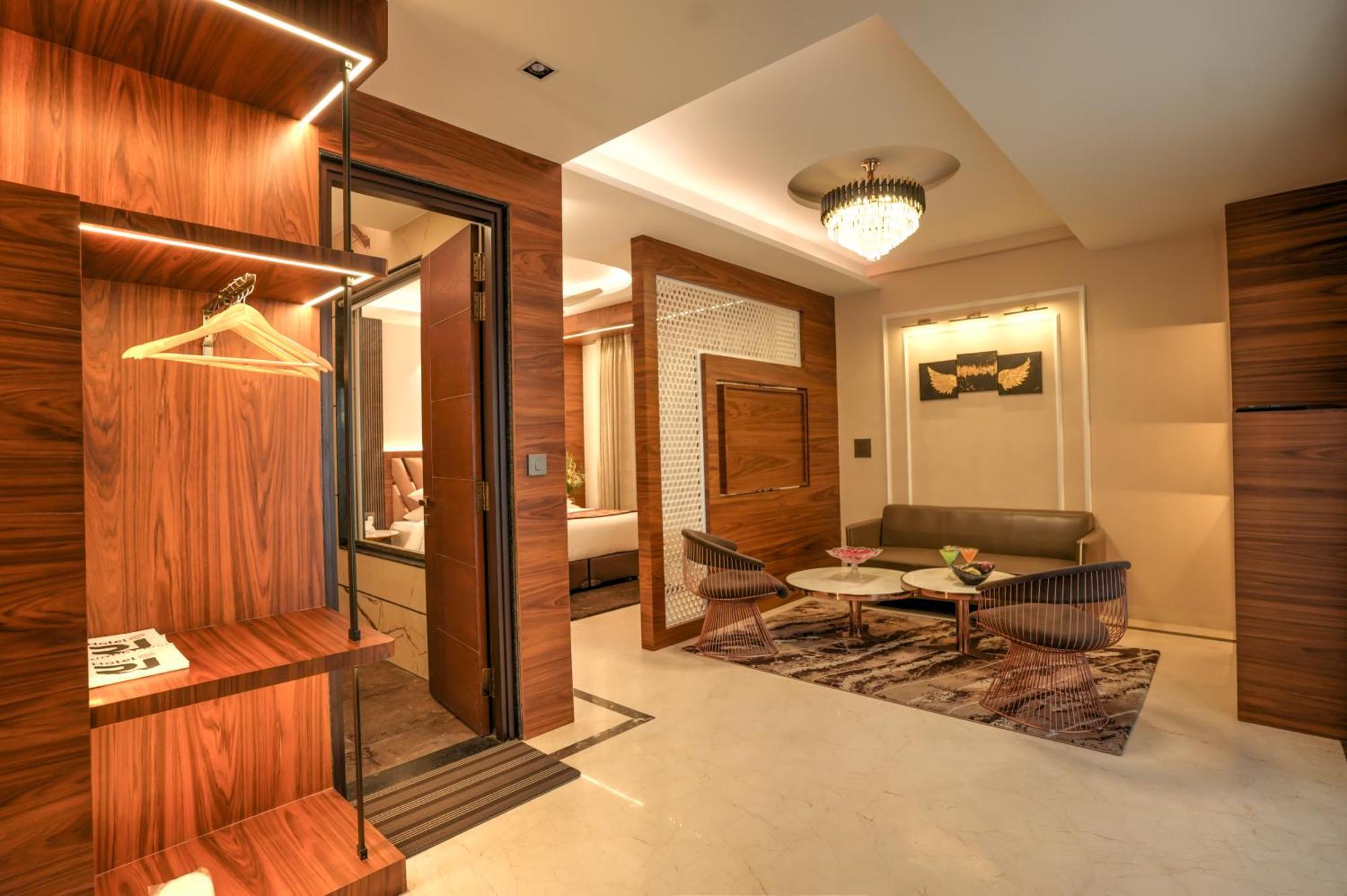 Rj Hotel - Managed By Atithi House Greater Noida Ngoại thất bức ảnh