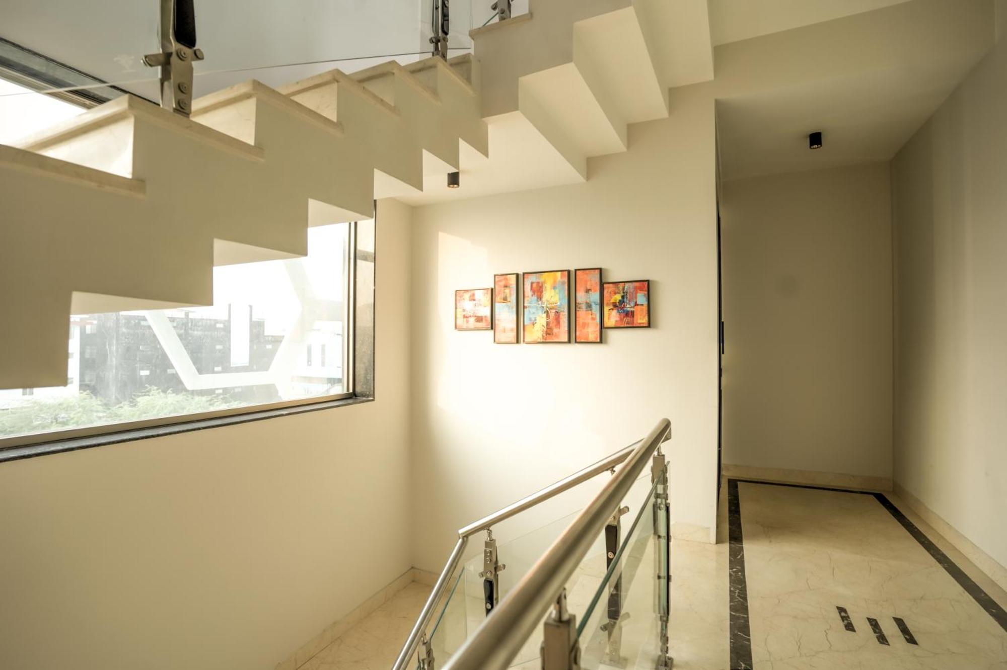 Rj Hotel - Managed By Atithi House Greater Noida Ngoại thất bức ảnh